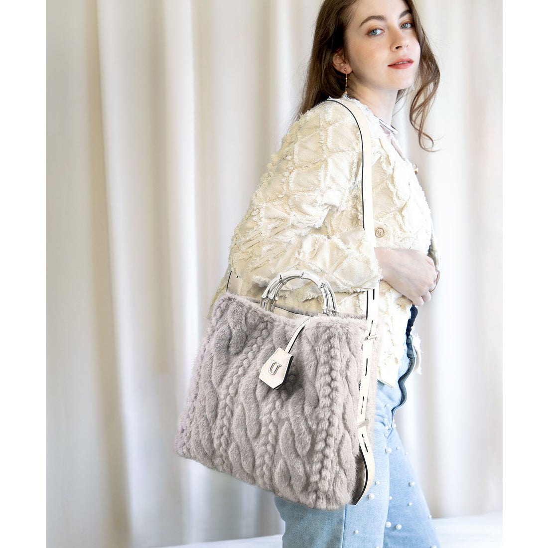 ユー U Sculpte【スキュルテ】ケーブルファーバンブー型ハンドルショルダーバッグ （グレー） グレー