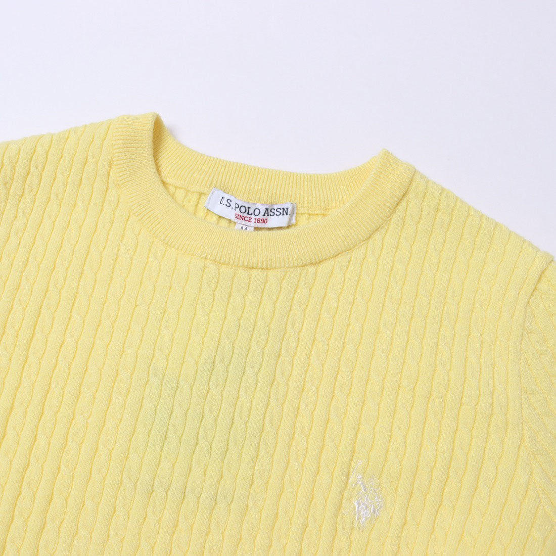 ユーエスポロアッスン U.S. POLO ASSN. ワンポイント刺繍 クルーネックケーブルニット （サックスブルー） サックスブルー