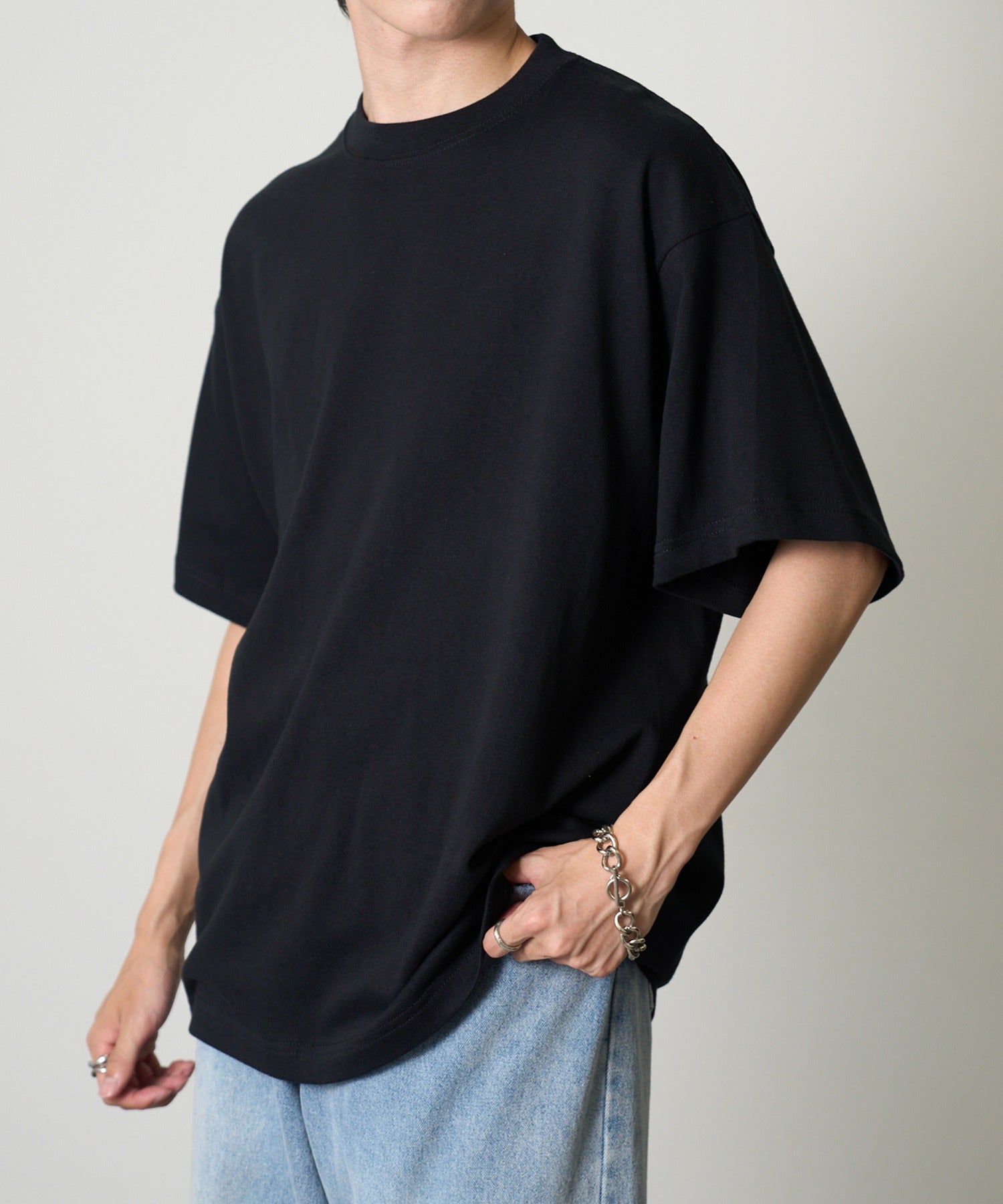 ユナイテッドアスレ United Athle 肉厚ながら優しい着心地！【United Athle】8.2オンス オーガニックコットン Tシャツ ビッグシルエット 5117 （ブラック） ブラック