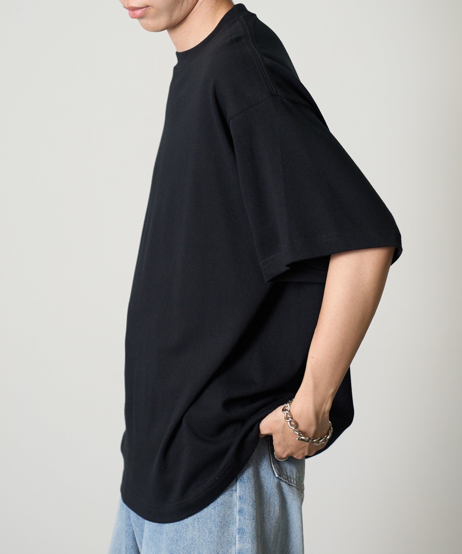 ユナイテッドアスレ United Athle 肉厚ながら優しい着心地！【United Athle】8.2オンス オーガニックコットン Tシャツ ビッグシルエット 5117 （ブラック） ブラック