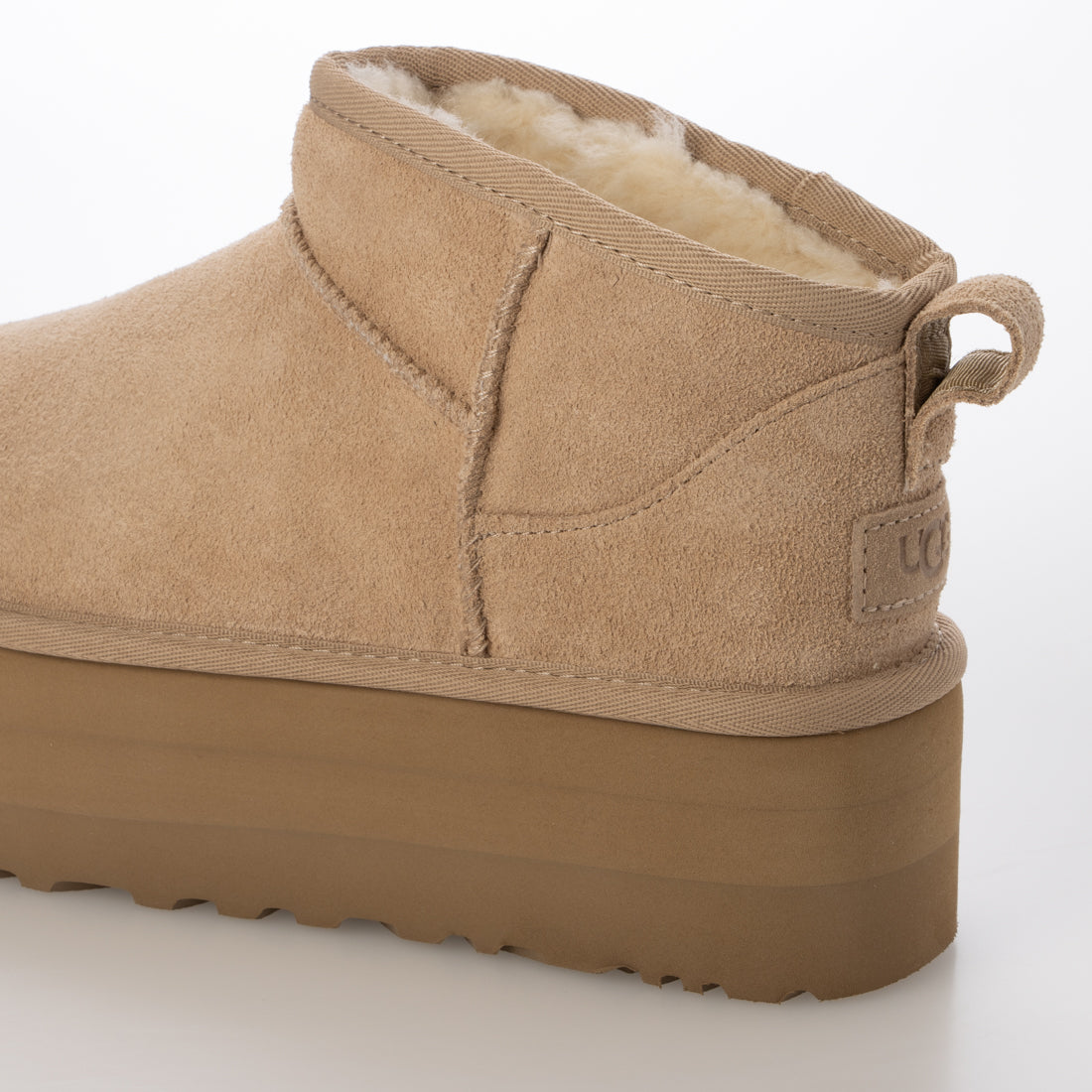 アグ UGG W CLASSIC ULTRA MINI PLATFORM クラシック ウルトラミニ プラットフォーム 厚底 ムートンブーツ （Sand） Sand