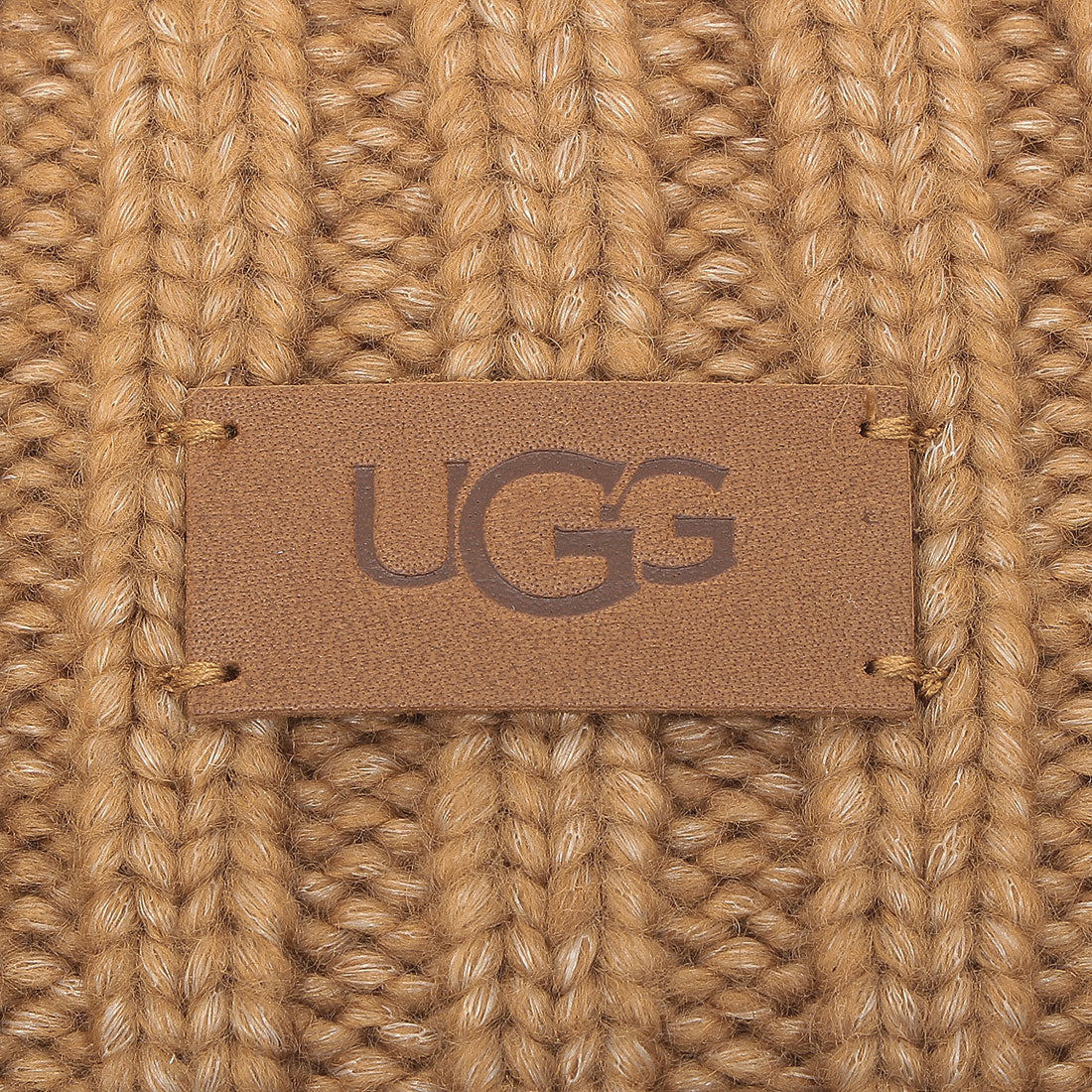 UGG Hat Cable Beanie with Pom beige Women's UGG 10089 CHE