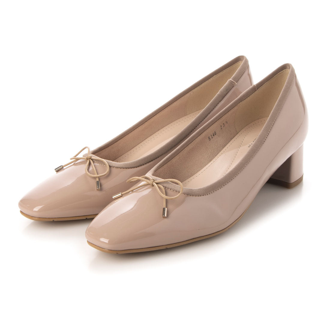 ユニティ unity オールウェザー対応スクエアトゥパンプス （ベージュエナメル） ベージュエナメル