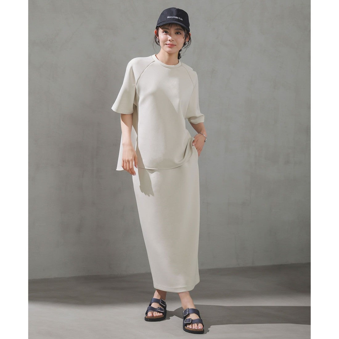 UNFILO BEAUTY FORM JERSEY light バックZIP プルオーバー （ブラック） ブラック