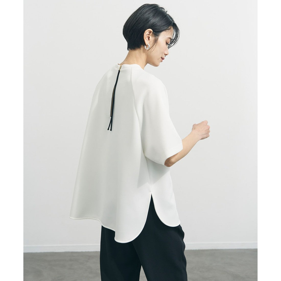 UNFILO BEAUTY FORM JERSEY light バックZIP プルオーバー （ブラック） ブラック