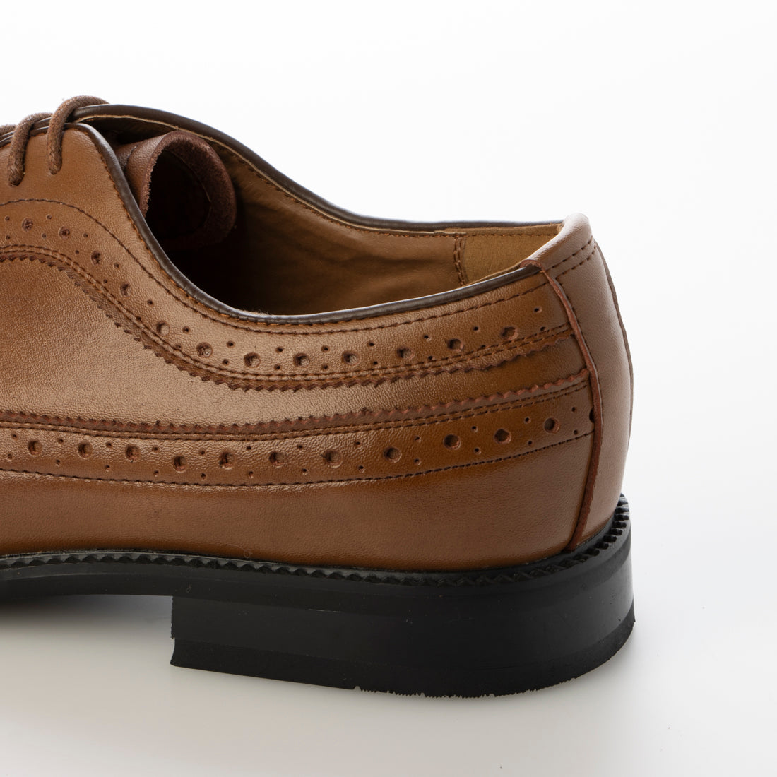 UN SNOBBISH Casual shoes