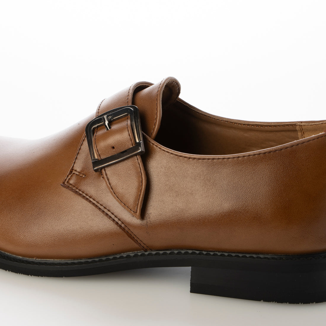 UN SNOBBISH Casual shoes