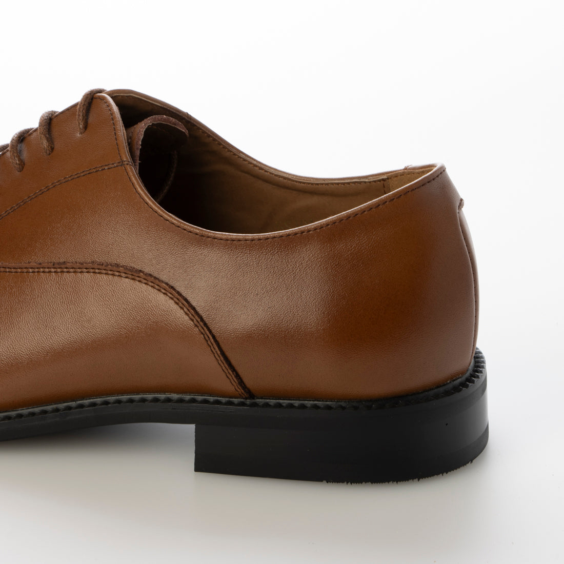 UN SNOBBISH Casual shoes