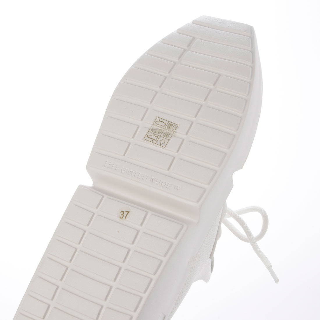 聯合裸露 UNITED NUDE Mega Juno