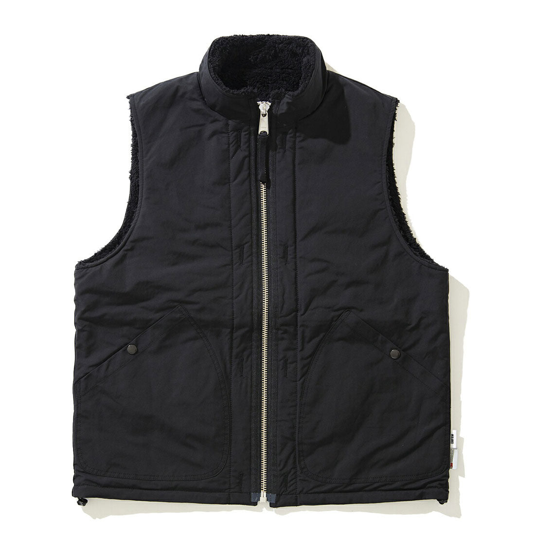 ユニフォームアウトドアスタンダード UNFRM OUTDOOR STANDARD UNFRM OUTDOOR STANDARD COTTON / POLYESTER REVERSIBLE STAND COLLAR VEST（ユニフォームアウトドアスタンダード_コットン/ポリエステル （BLACK） BLACK