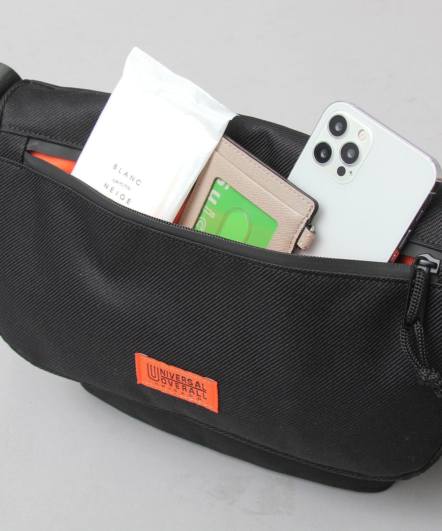 ユニバーサルオーバーオール UNIVERSAL OVERALL カルゼ調ポリエステル フラップミニショルダーバッグ