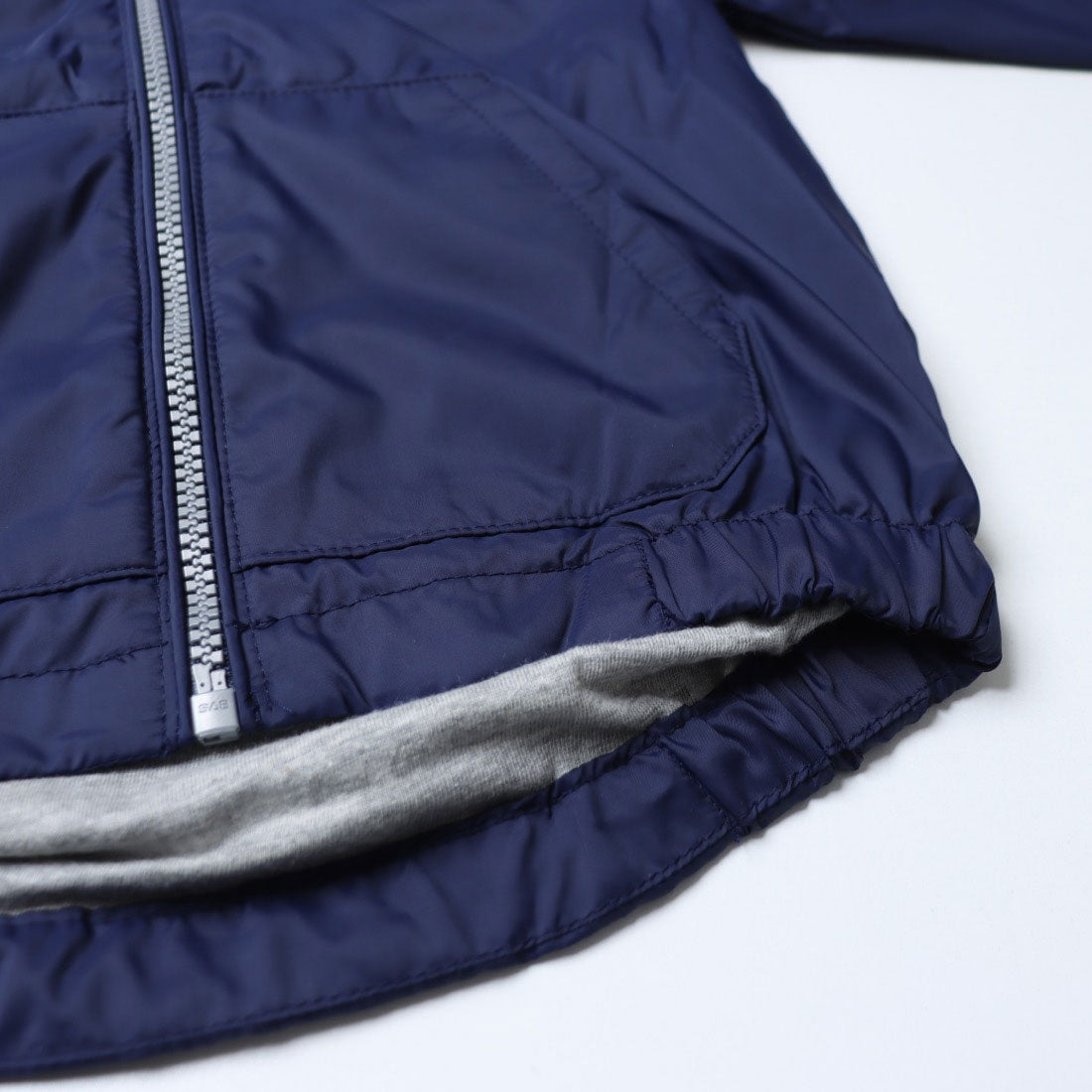 ユナイテッド カラーズ オブ ベネトン UNITED COLORS OF BENETTON. キッズジップアップフードドライパーカーB