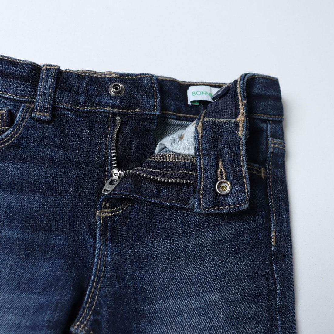 United Colors of Benetton UNITED COLORS OF BENETTON. Kids 5-pocket stretch flare denim pants G