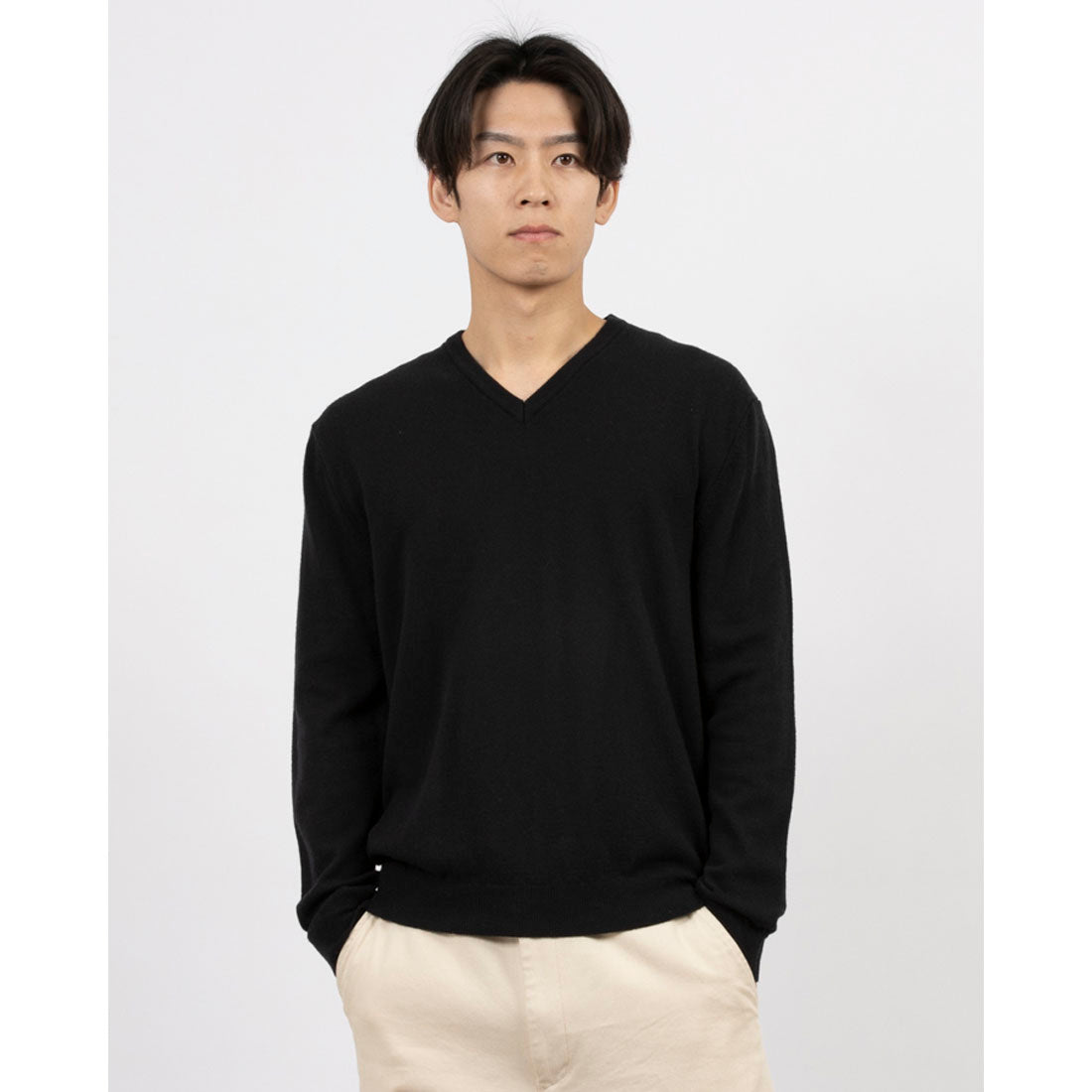 United Colors of Benetton UNITED COLORS OF BENETTON. Pure Merino Wool V-Neck Knit Sweater