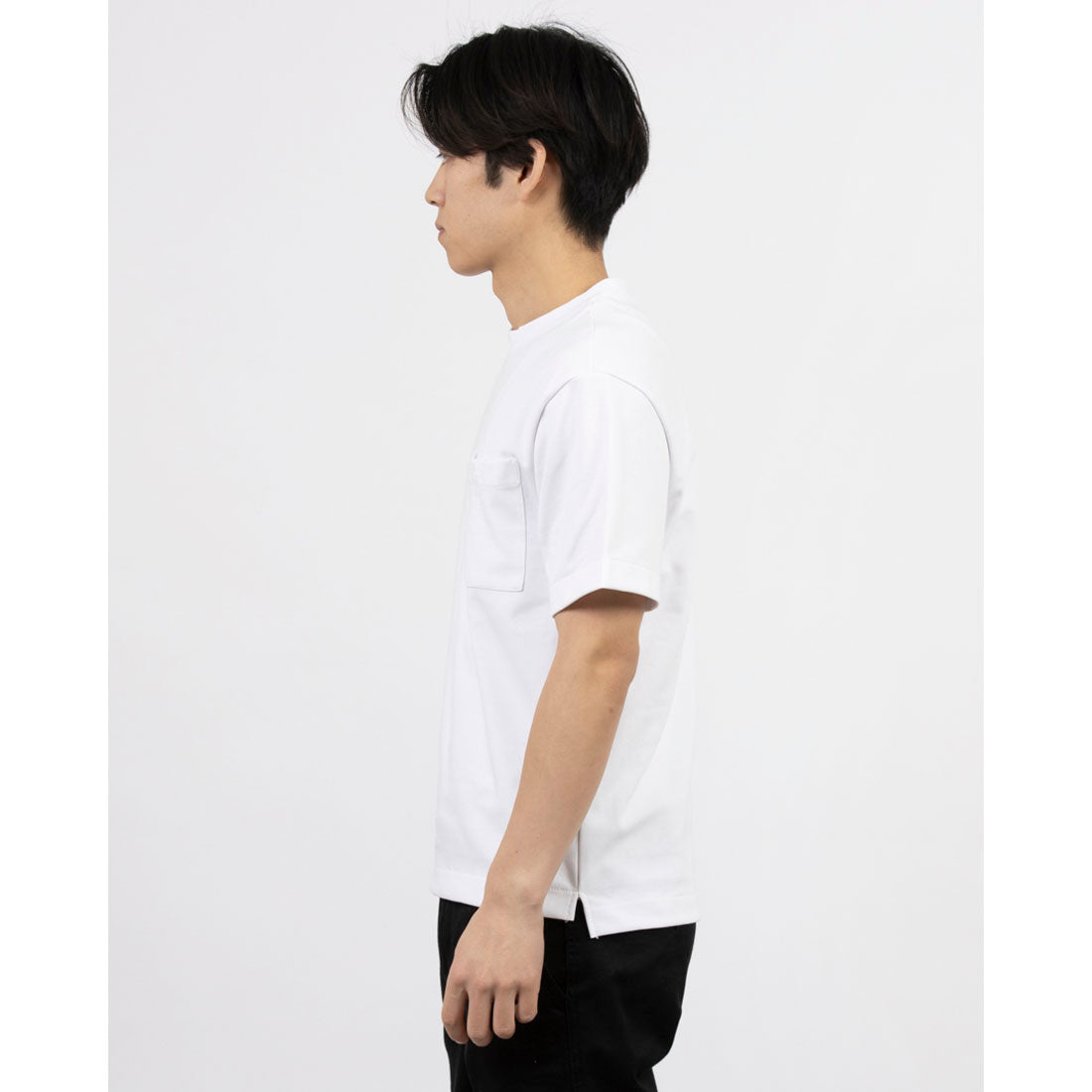 United Colors of Benetton UNITED COLORS OF BENETTON. Logo embroidered pocket short-sleeve T-shirt / cut-and-sew.