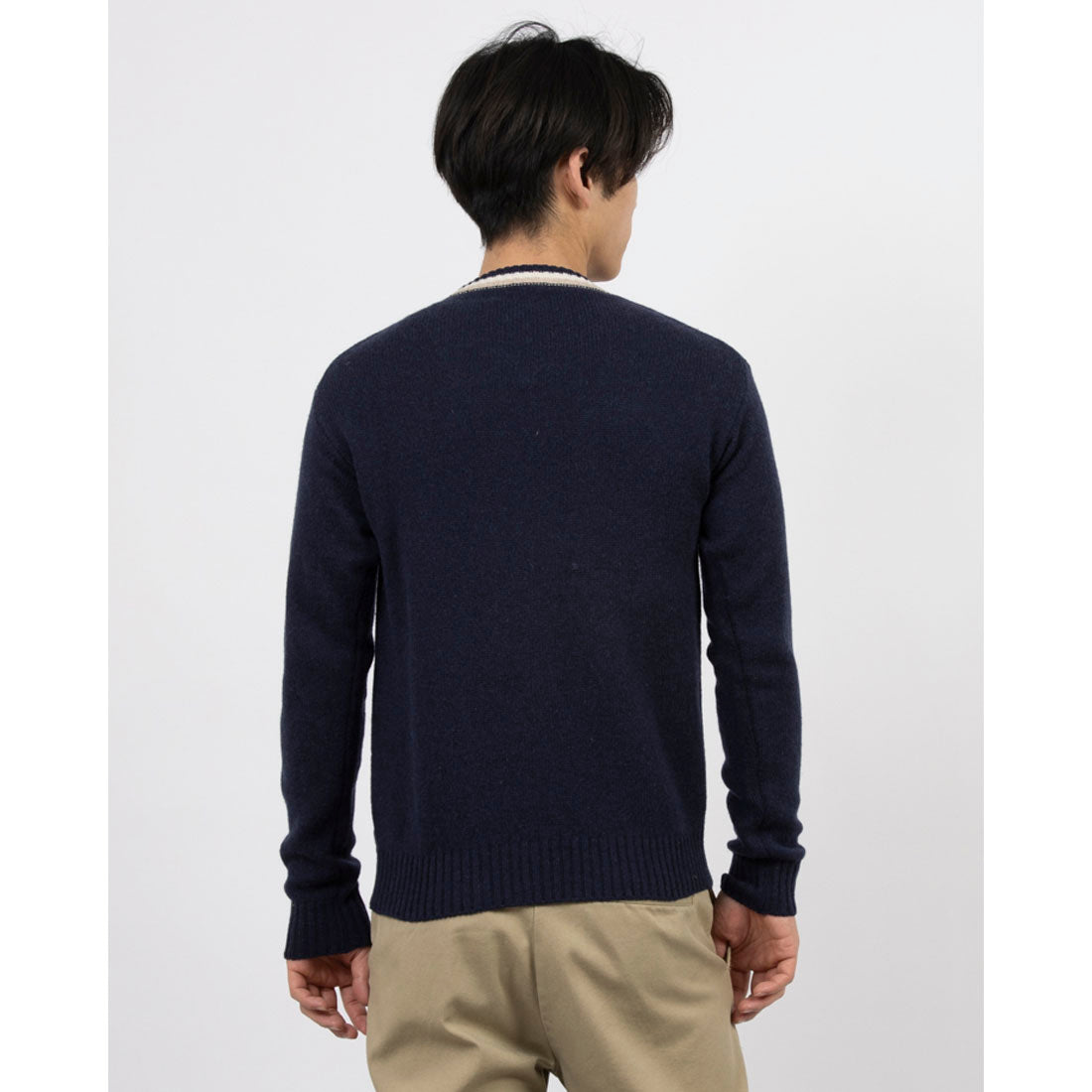 United Colors of Benetton. 100% Virgin Wool Front Design Crew Neck Knit Sweater