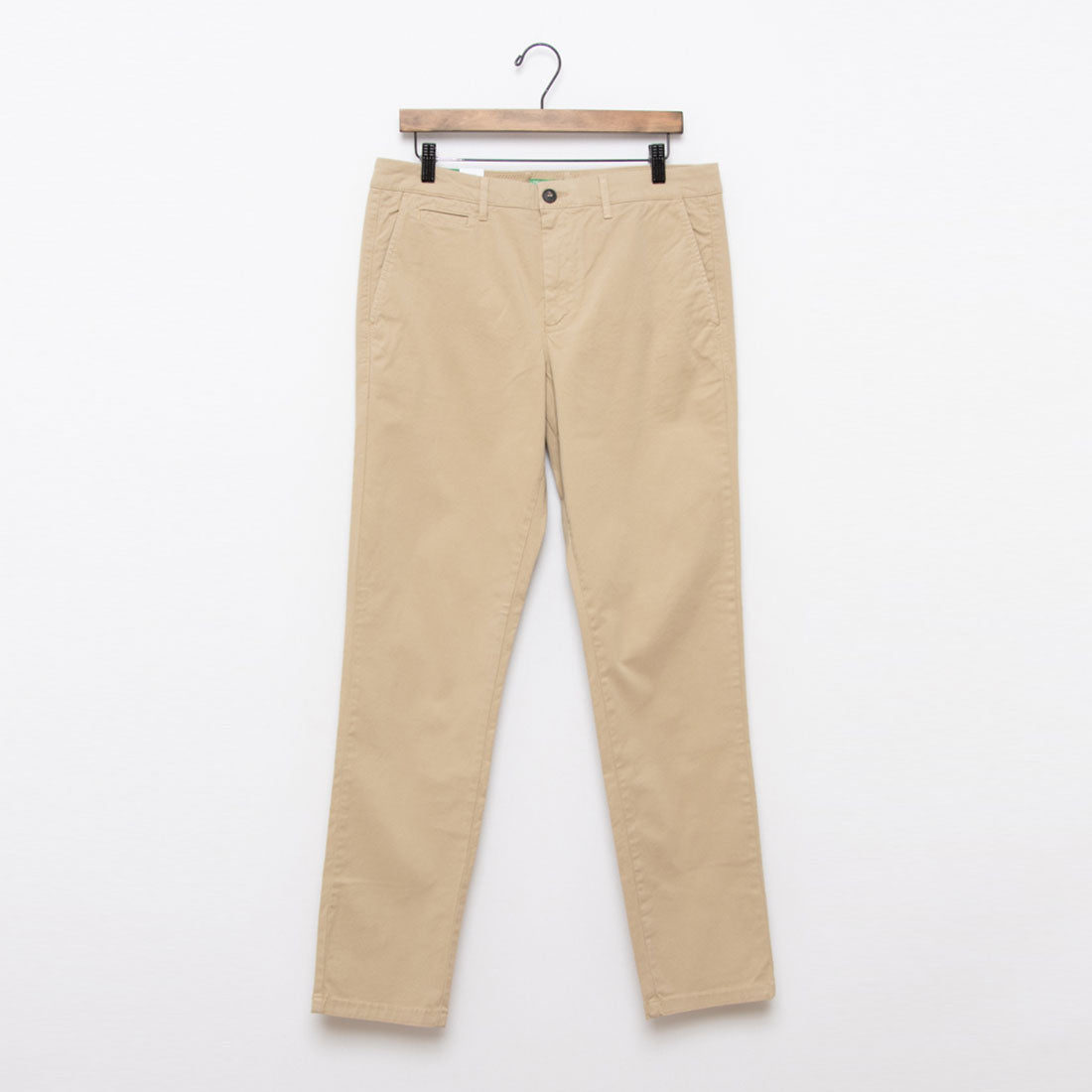 聯合顏色的貝納頌 UNITED COLORS OF BENETTON. 彈性修身 chinos 褲子