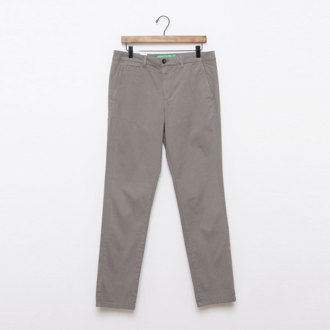 聯合顏色的貝納頌 UNITED COLORS OF BENETTON. 彈性修身 chinos 褲子