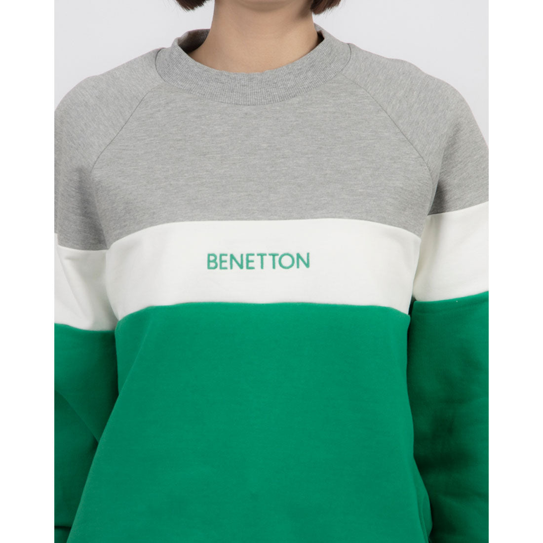 United Colors of Benetton UNITED COLORS OF BENETTON. Color Block Raglan Sweat Trainer