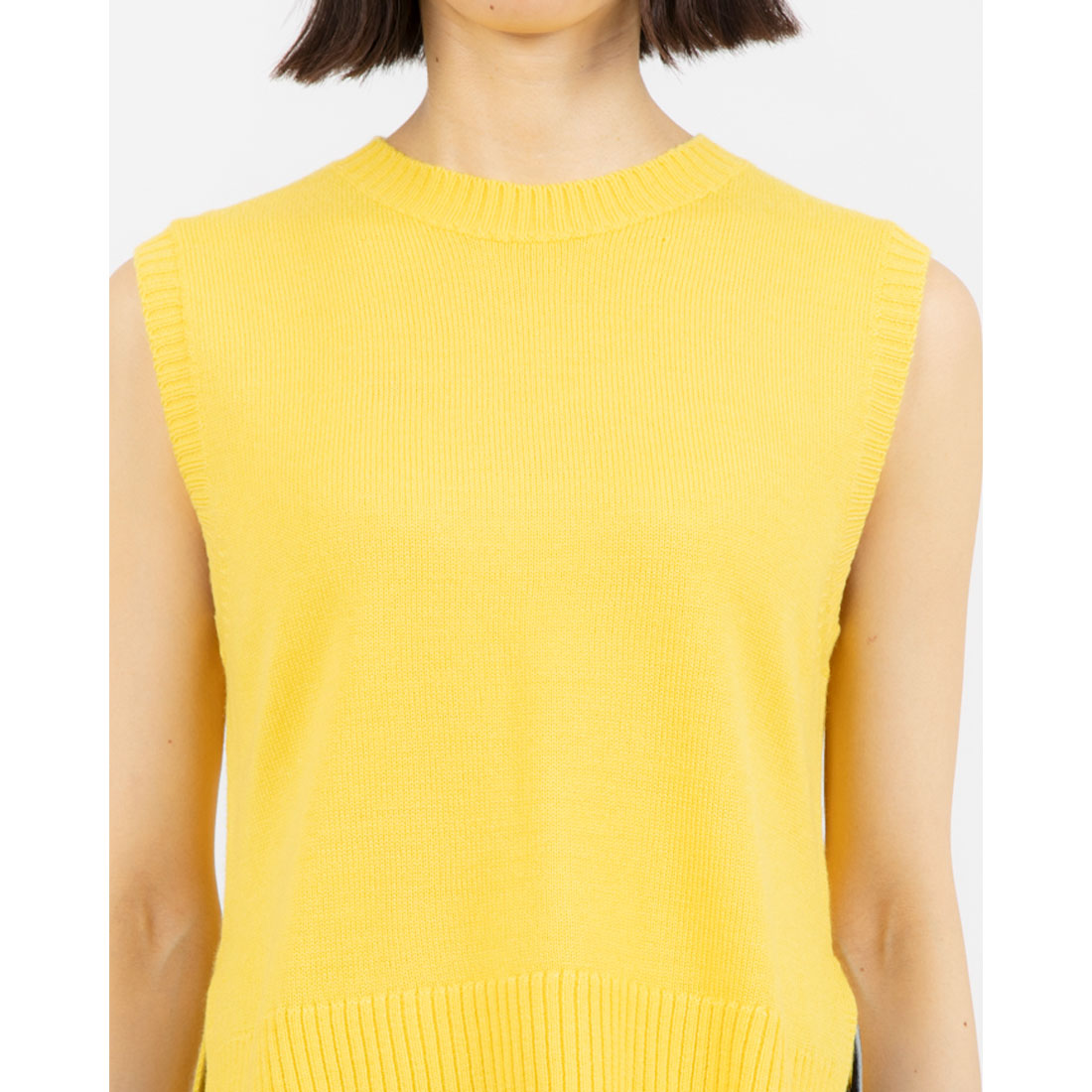 United Colors of Benetton UNITED COLORS OF BENETTON. Crew Neck Side Slit Knit Vest - Gilet