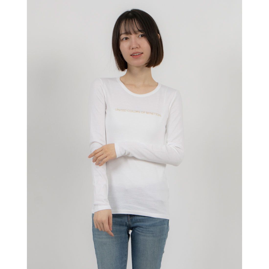 United Colors of Benetton UNITED COLORS OF BENETTON. Brand logo compact long-sleeve T-shirt / cut and sewn.