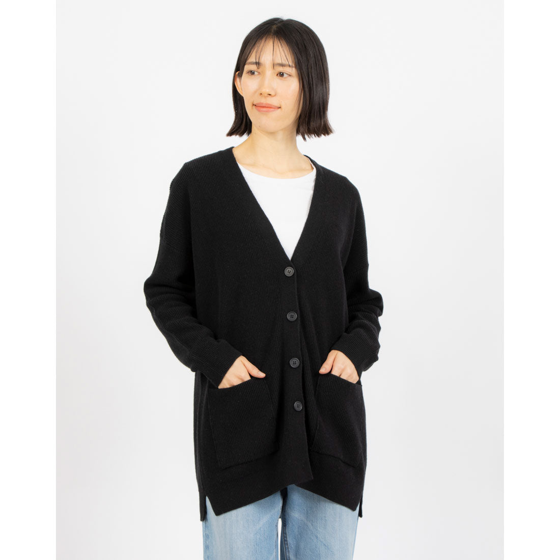 United Colors of Benetton UNITED COLORS OF BENETTON. Pocketed V-neck ribbed oversized cardigan