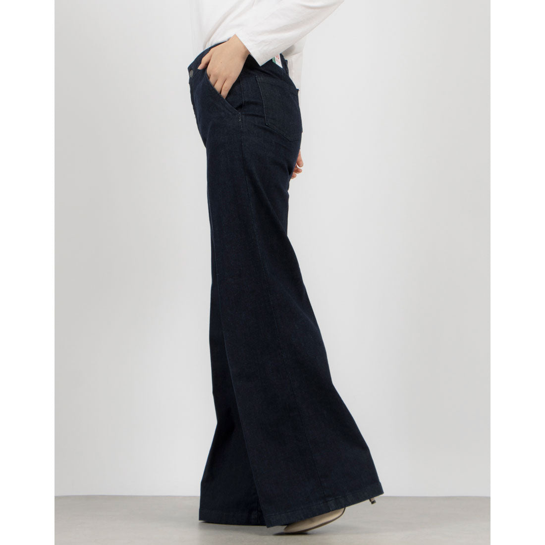 United Colors of Benetton UNITED COLORS OF BENETTON. Flared denim pants
