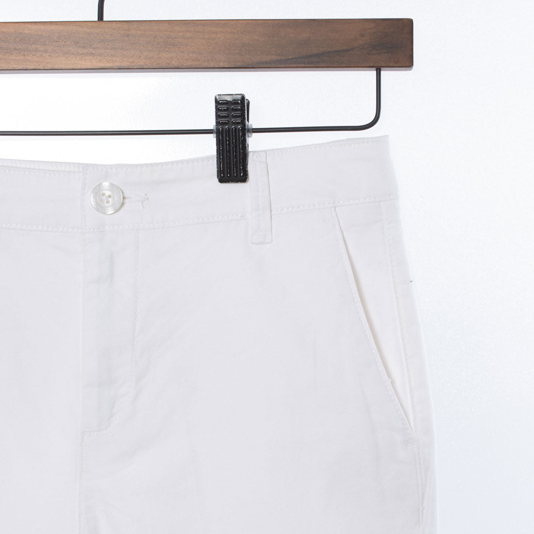 聯合色彩本納頓 UNITED COLORS OF BENETTON。棉質修身 chinos 褲