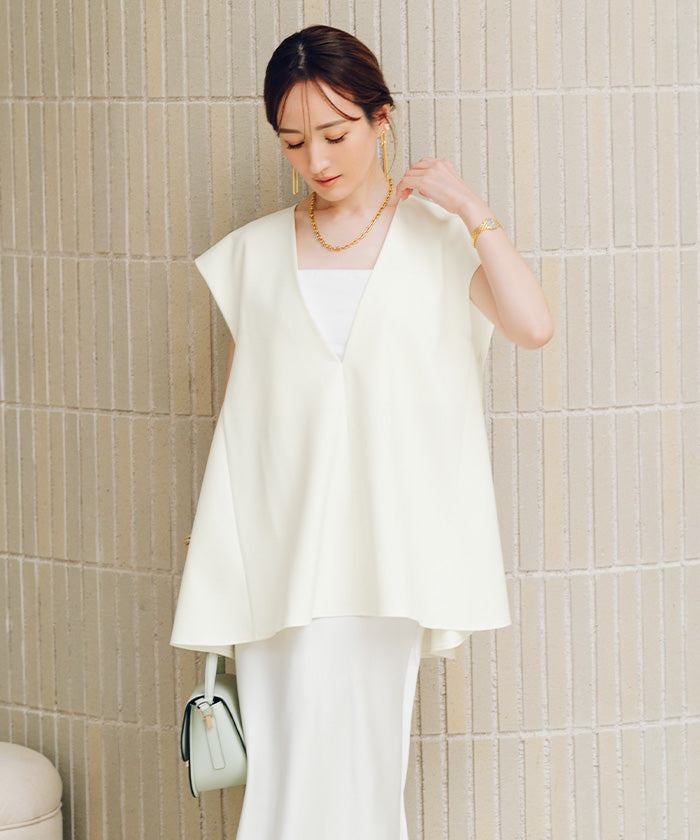 ur's ur's Deep V-Neck Flare Top