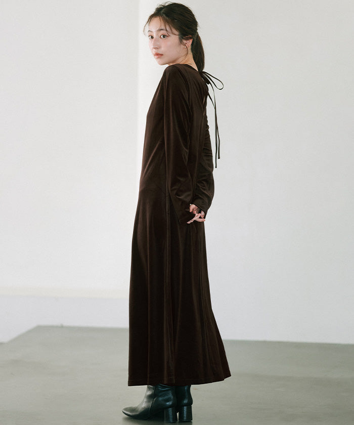 ユアーズ ur's バックリボンフィットアンドフレアベロアワンピース （ブラック） ブラック