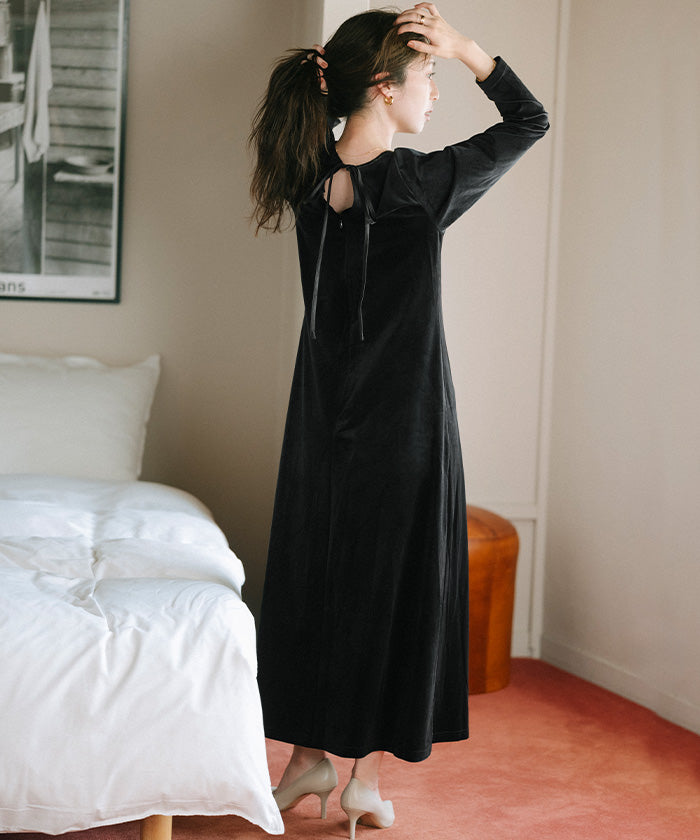 ユアーズ ur's バックリボンフィットアンドフレアベロアワンピース （ブラック） ブラック