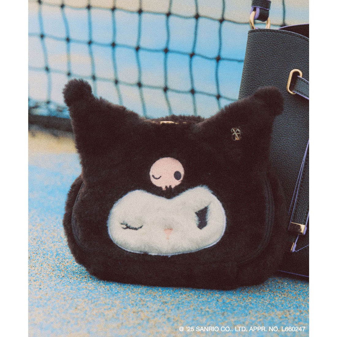 ビス VIS 【マイメロディ&クロミ】 VIS別注モデルふわふわフェイスポーチ （ブラック（01）） ブラック（01）