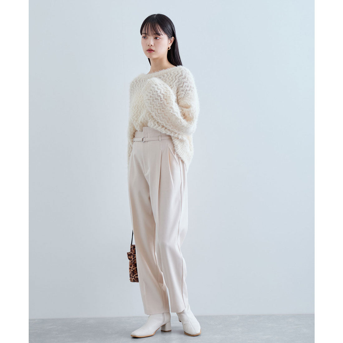 ビス VIS 【美warm】ストレッチベルト付きハイウエストテーパードパンツ【アンチピリング/防シワ/洗える】