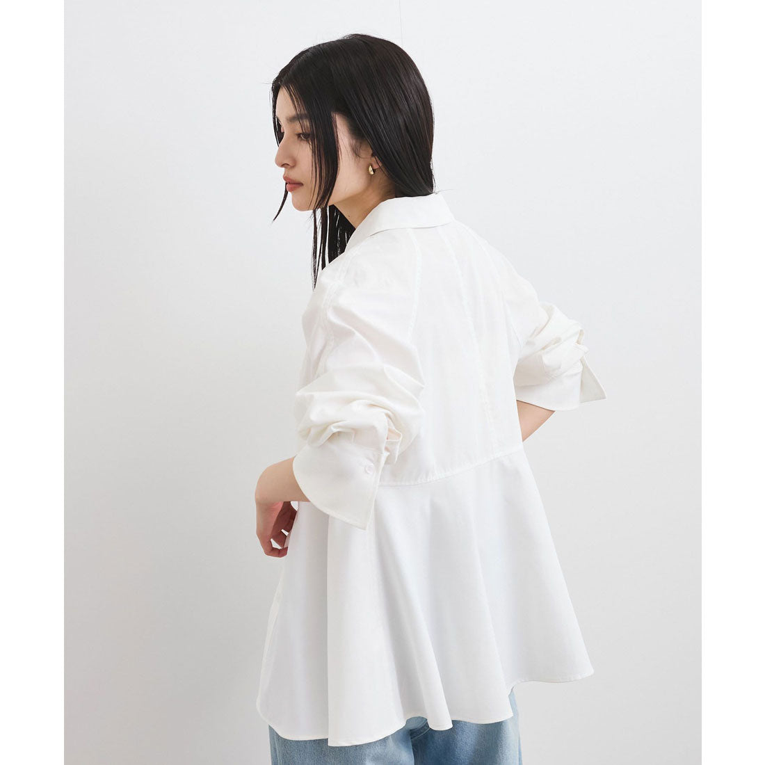 ビス VIS 【洗える】ワンポイント刺繍ペプラムシャツ