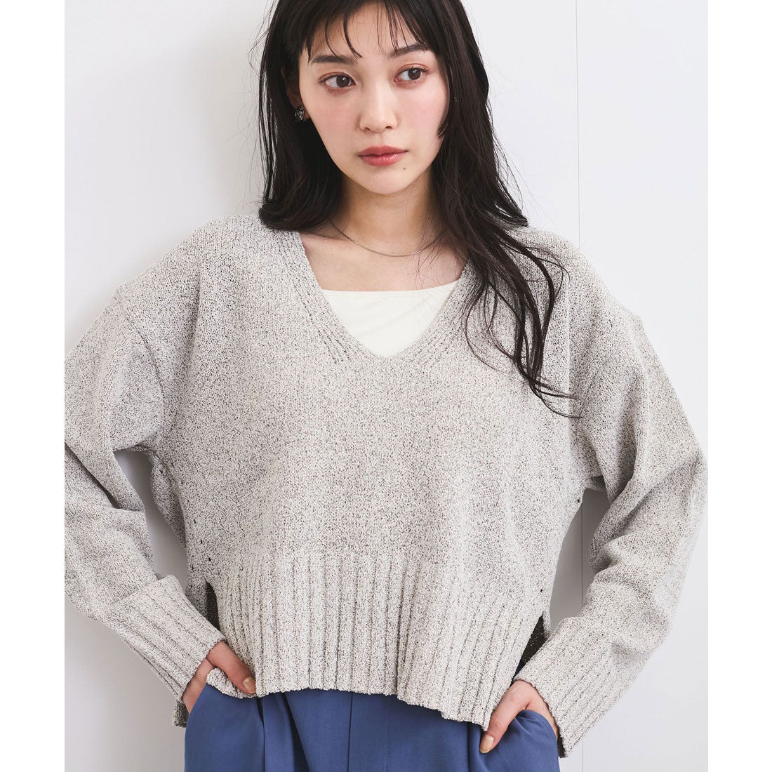 ビス VIS 深Vネックミックスニットプルオーバー