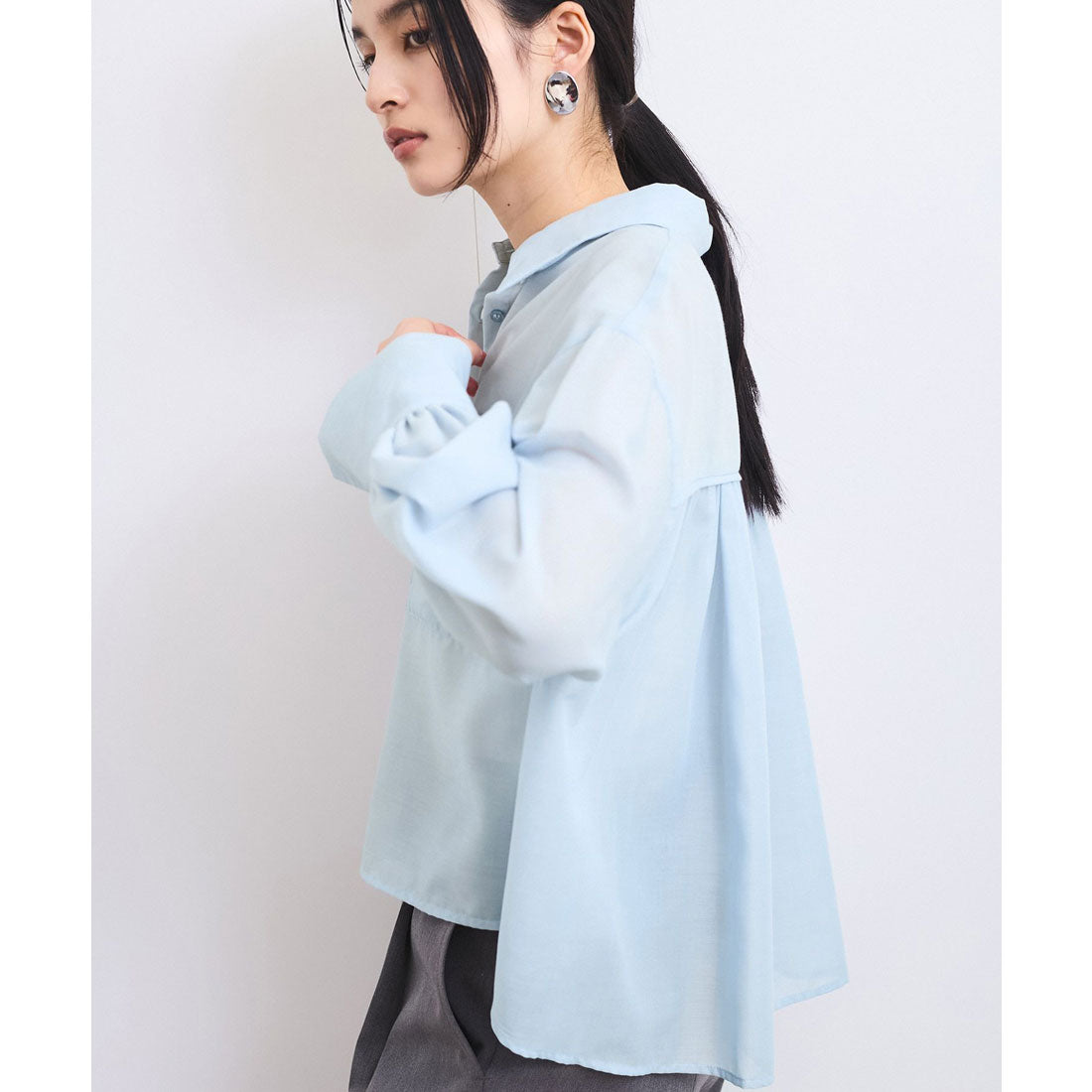 ビス VIS 【防シワ/接触冷感/洗える】ボリュームフレアシャツ （サックス（48）） サックス（48）