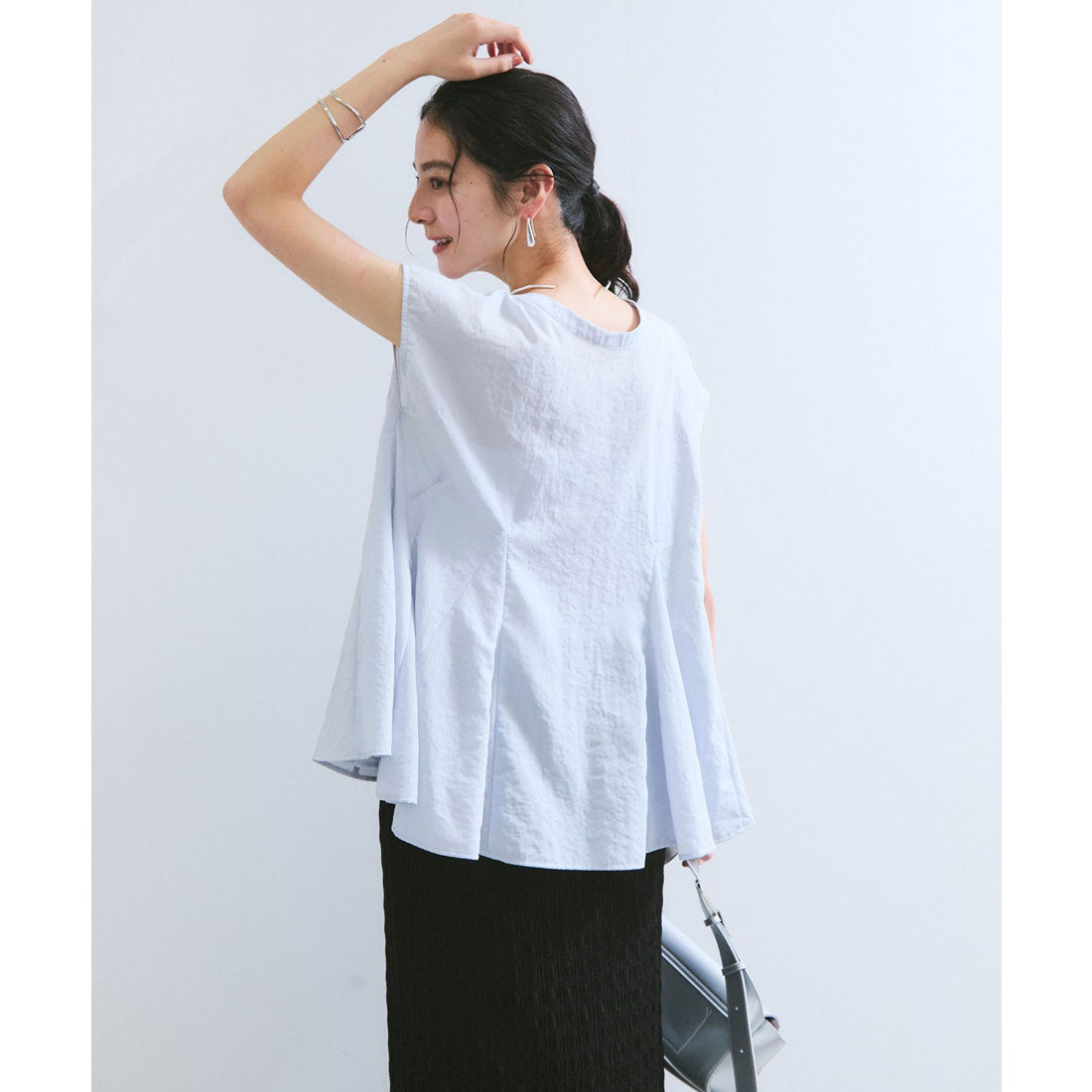 ビス VIS 【防シワ/洗える】スキッパーフレアブラウス （レッド系（61）） レッド系（61）