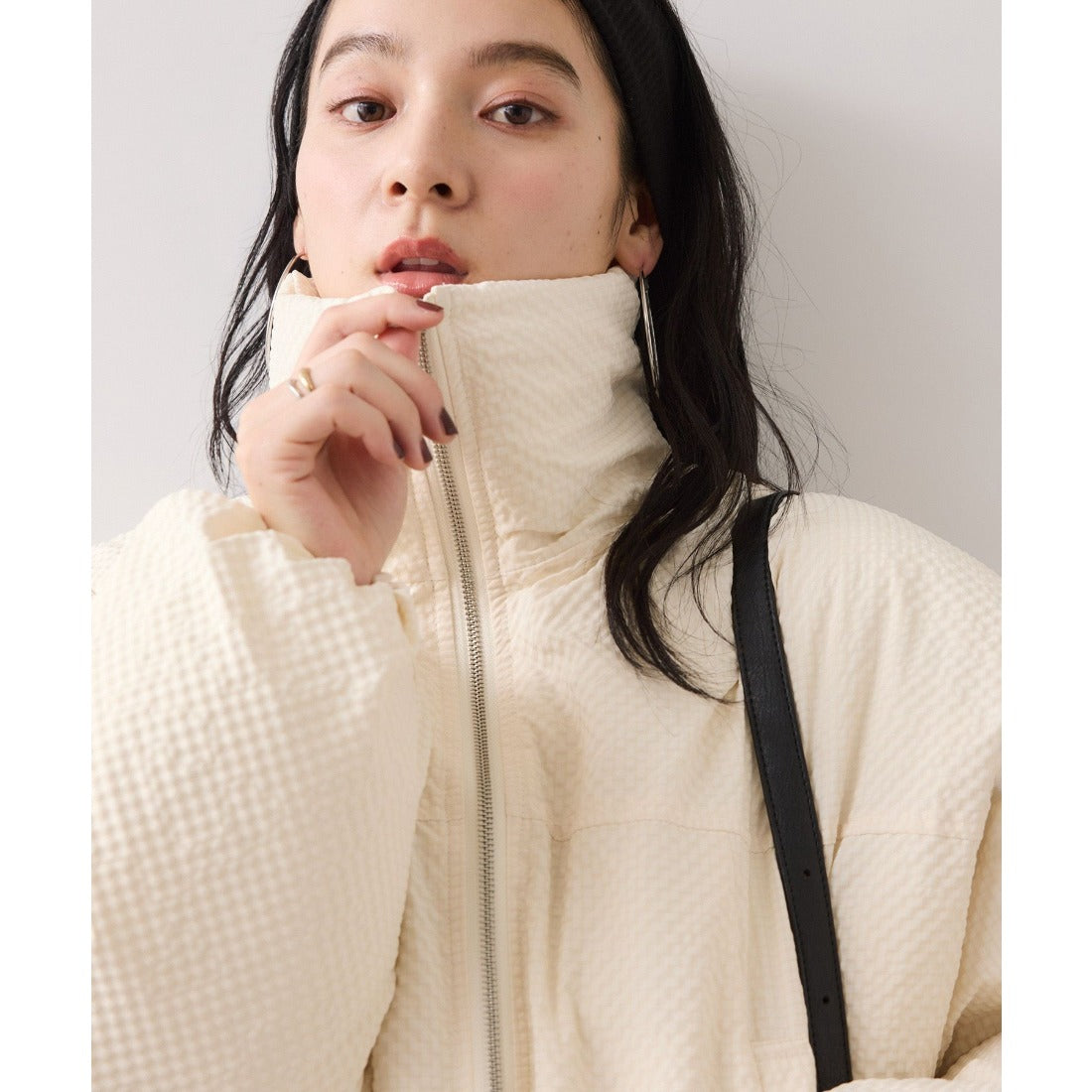 ビス VIS 【WEB限定】軽くてあたたかいパディングショートボリュームダウンブルゾン （ダークブラウン（20）） ダークブラウン（20）