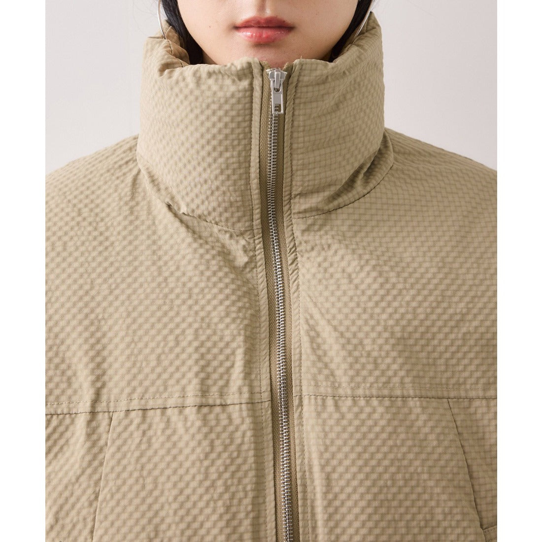 ビス VIS 【WEB限定】軽くてあたたかいパディングショートボリュームダウンブルゾン （ダークブラウン（20）） ダークブラウン（20）