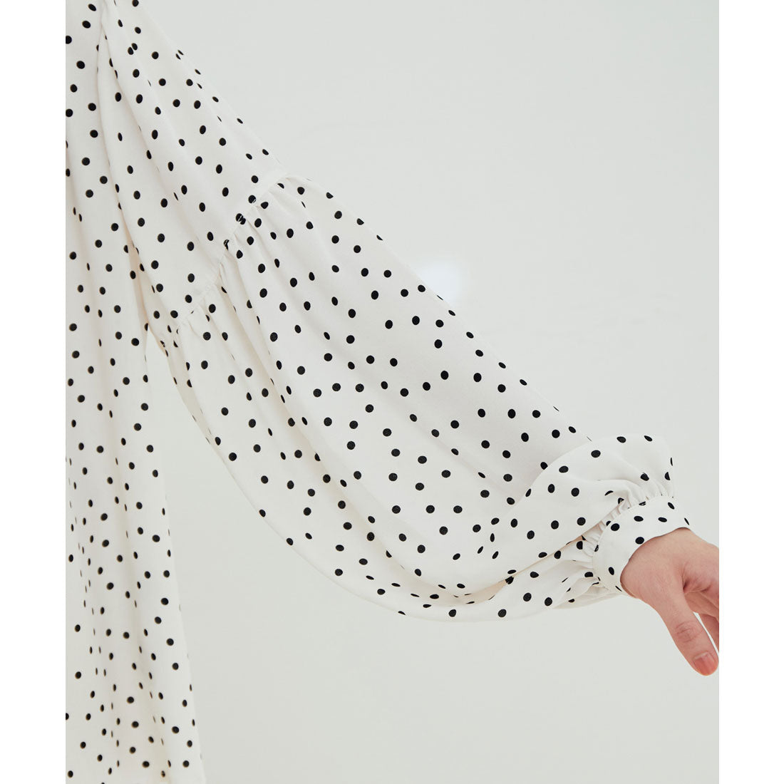 ビス VIS 【鎌倉シャツ×VIS】【マルチWAY】ボウタイ付きボリューム袖ブラウス （ラベンダー系（53）） ラベンダー系（53）