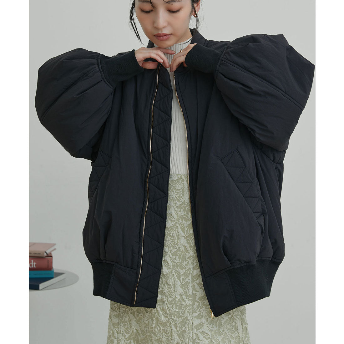 ビス VIS 【2WAY】袖取り外しボリュームブルゾン,ブラック（01）