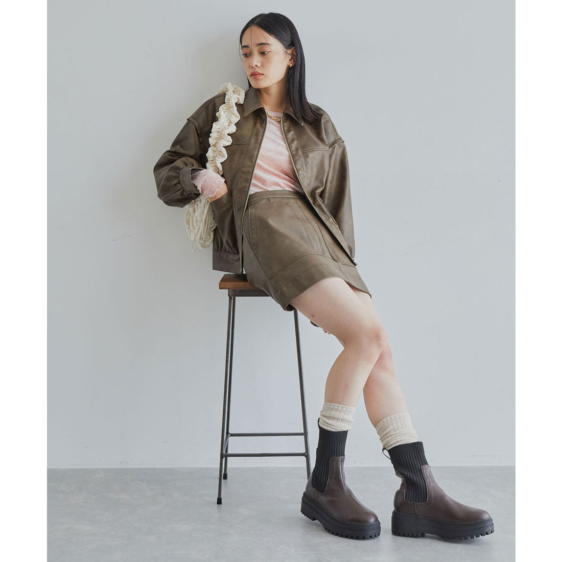 ビス VIS シンセティックレザーミニスカート