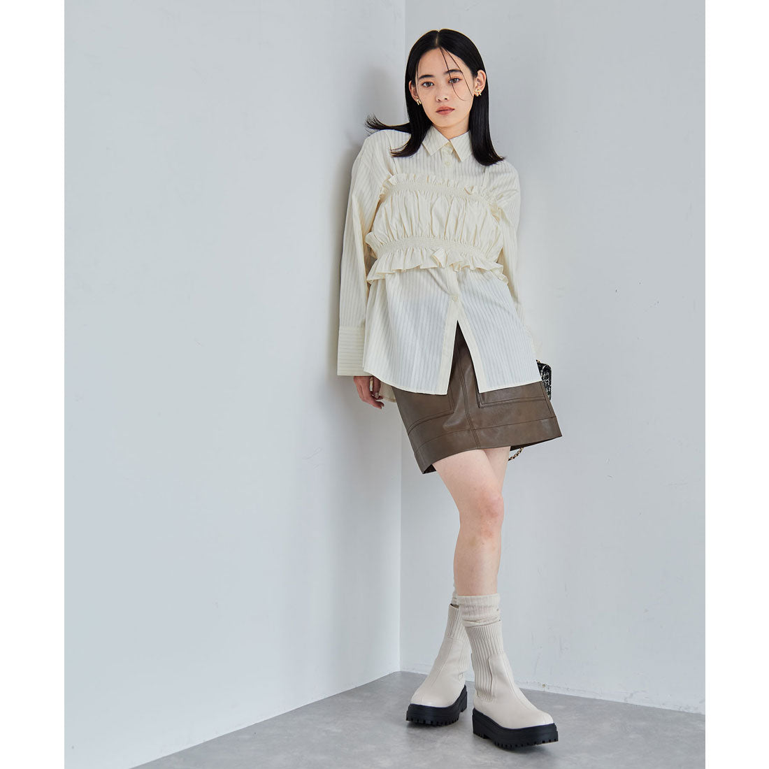 ビス VIS シンセティックレザーミニスカート