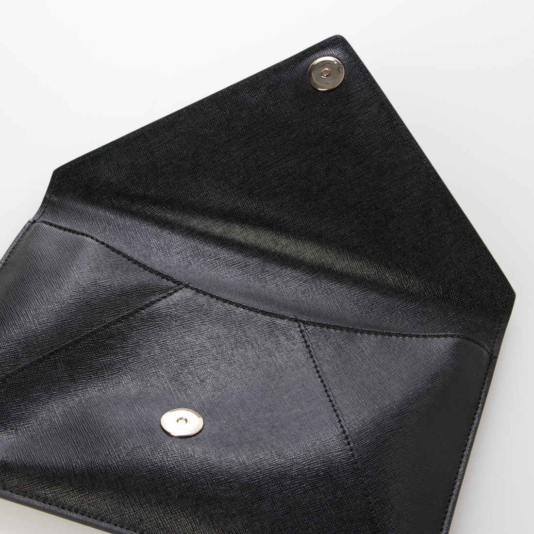 ヴィヴィアン ウエストウッド Vivienne Westwood SAFFIANO ENVELOPE CLUTCH （BLACK） BLACK