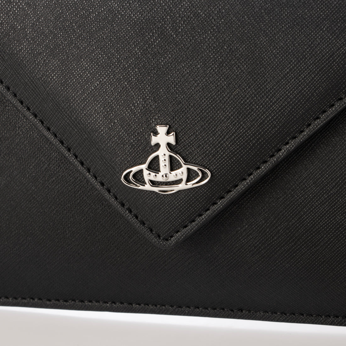 ヴィヴィアン ウエストウッド Vivienne Westwood SAFFIANO ENVELOPE CLUTCH （BLACK） BLACK