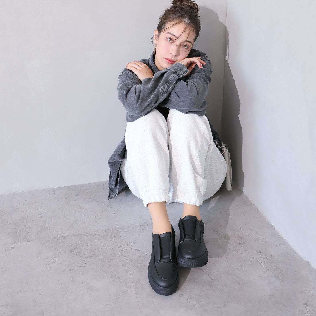 【2025年春夏新作】ヴィヴィアン VIVIAN 厚底ゴムデザインスリッポンスニーカー