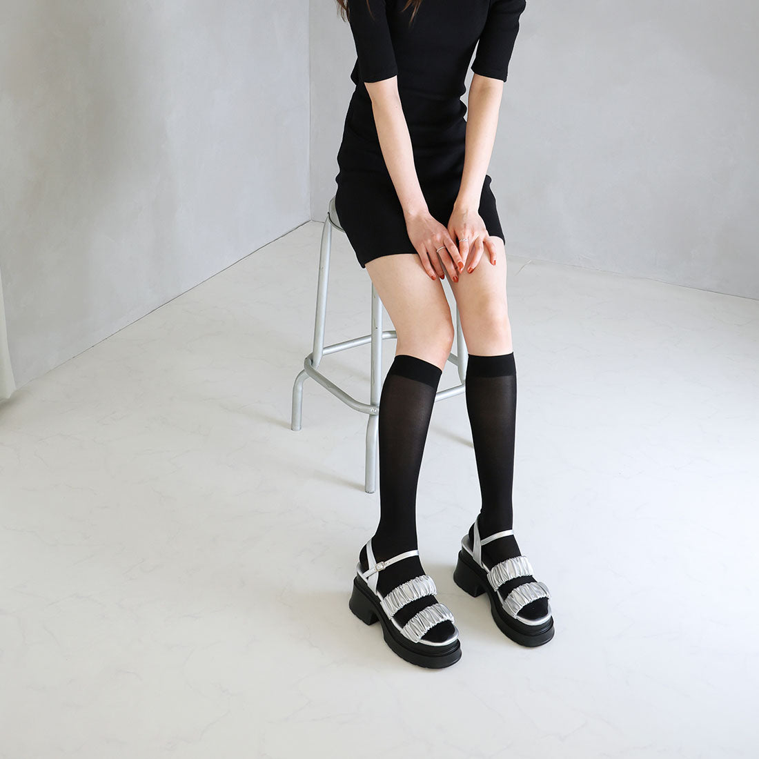【2025年春夏新作】ヴィヴィアン VIVIAN 厚底ダブルギャザーベルトストラップサンダル