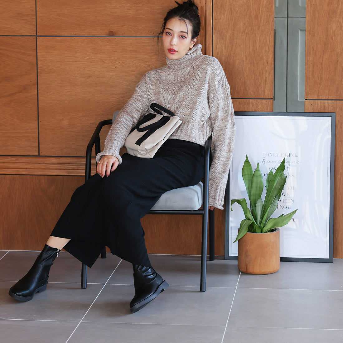 ヴィヴィアン VIVIAN 厚底ブラックソールストレッチショートブーツ （ブラック） ブラック