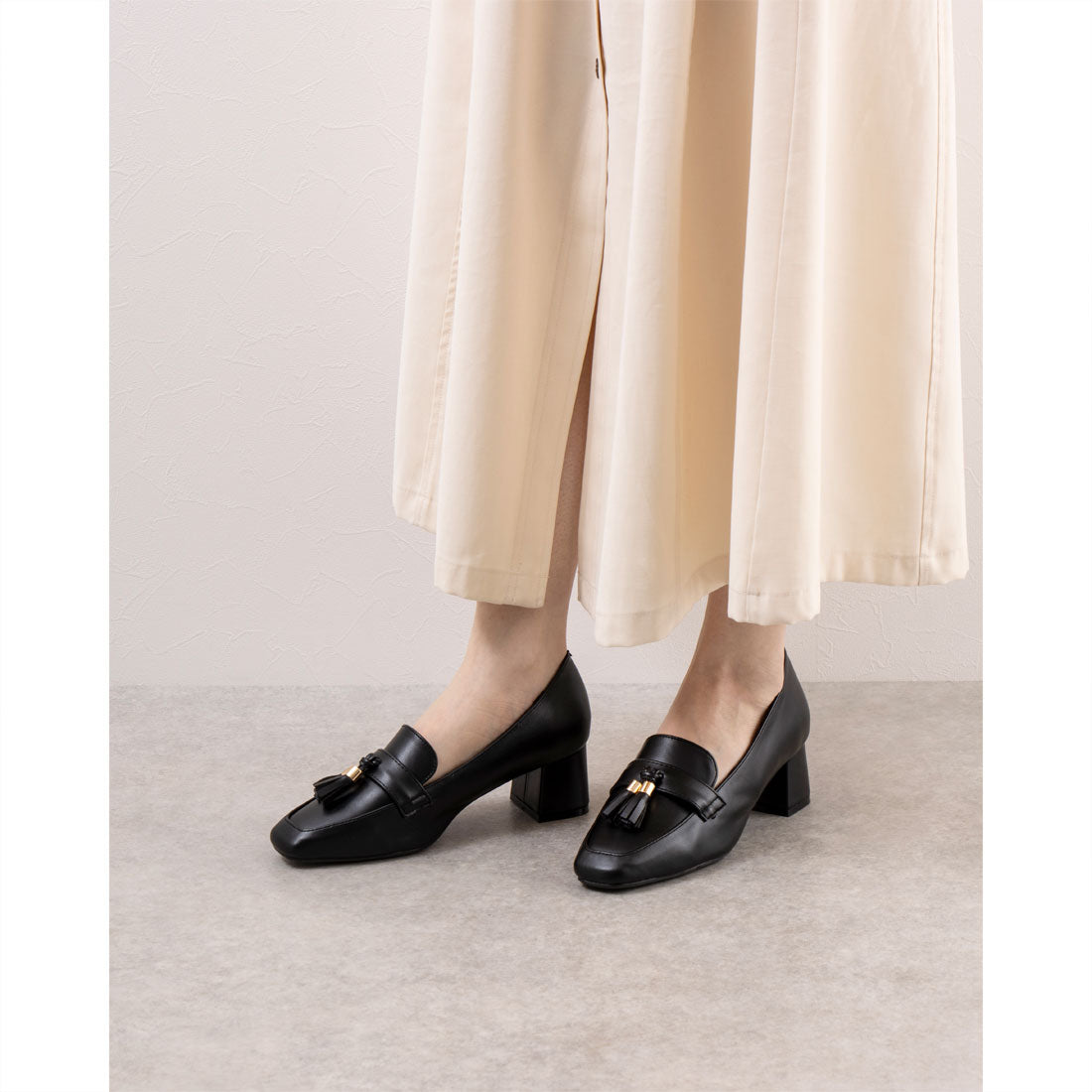 Vivian VIVIAN Square Toe Tassel Loafer Pumps