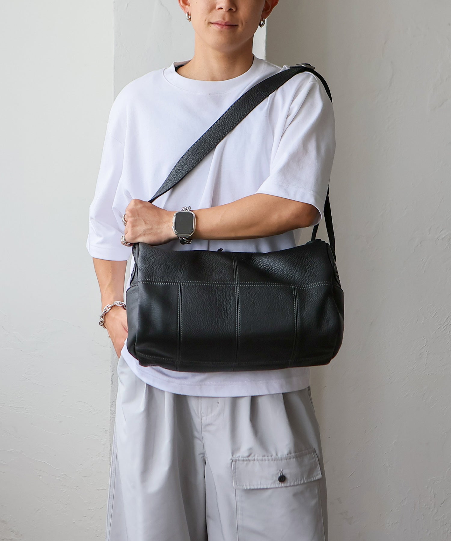 ヴィータフェリーチェ VitaFelice 本革ショルダーバッグ （BLACK） BLACK